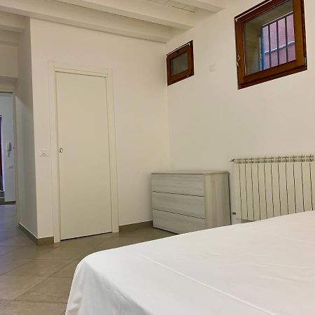 Central Home Chioggia In The Historic Center Exterior photo